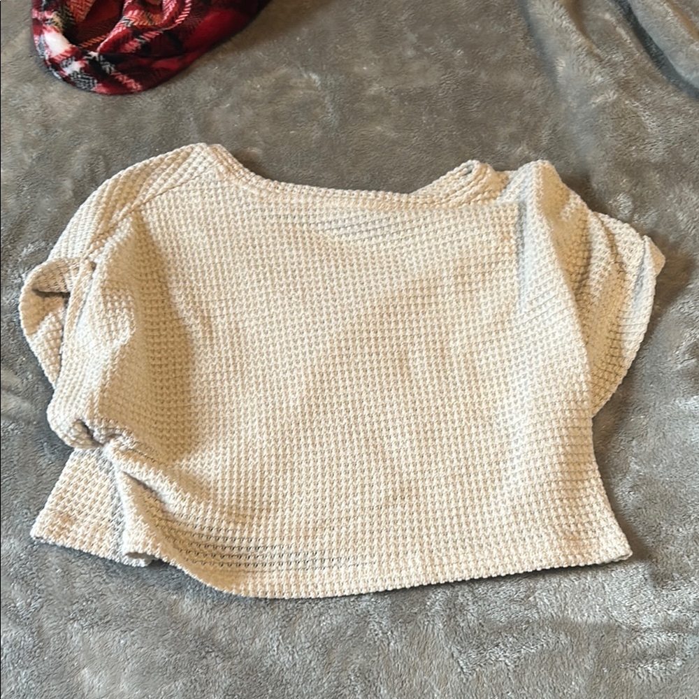 SHEIN Cream Boxy Crop Top Short Sleeve
